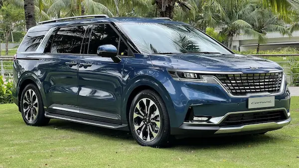 Thuê xe Kia Carnival 7 chỗ VIP